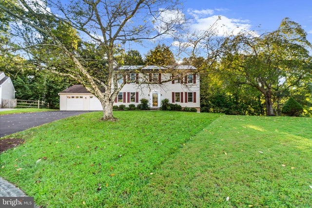 19501 Ridge Heights Dr, Gaithersburg