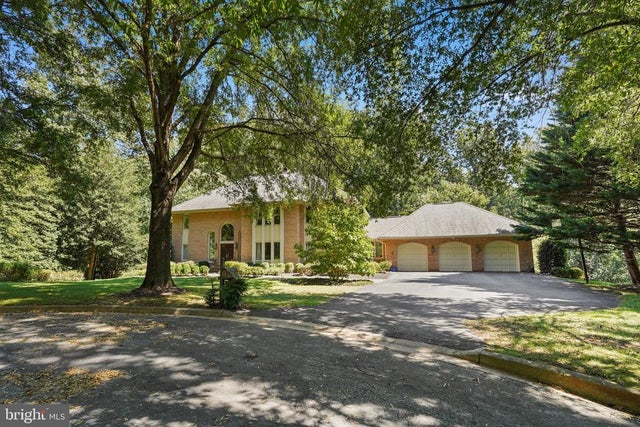 8805 Mary Mead Ct, Potomac