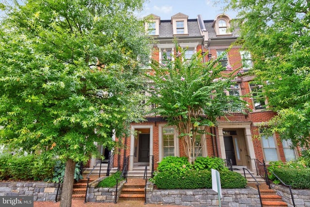 10890 Symphony Park Dr, North Bethesda