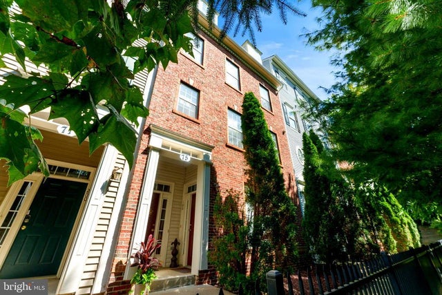 75 Swanton Mews #200, Gaithersburg