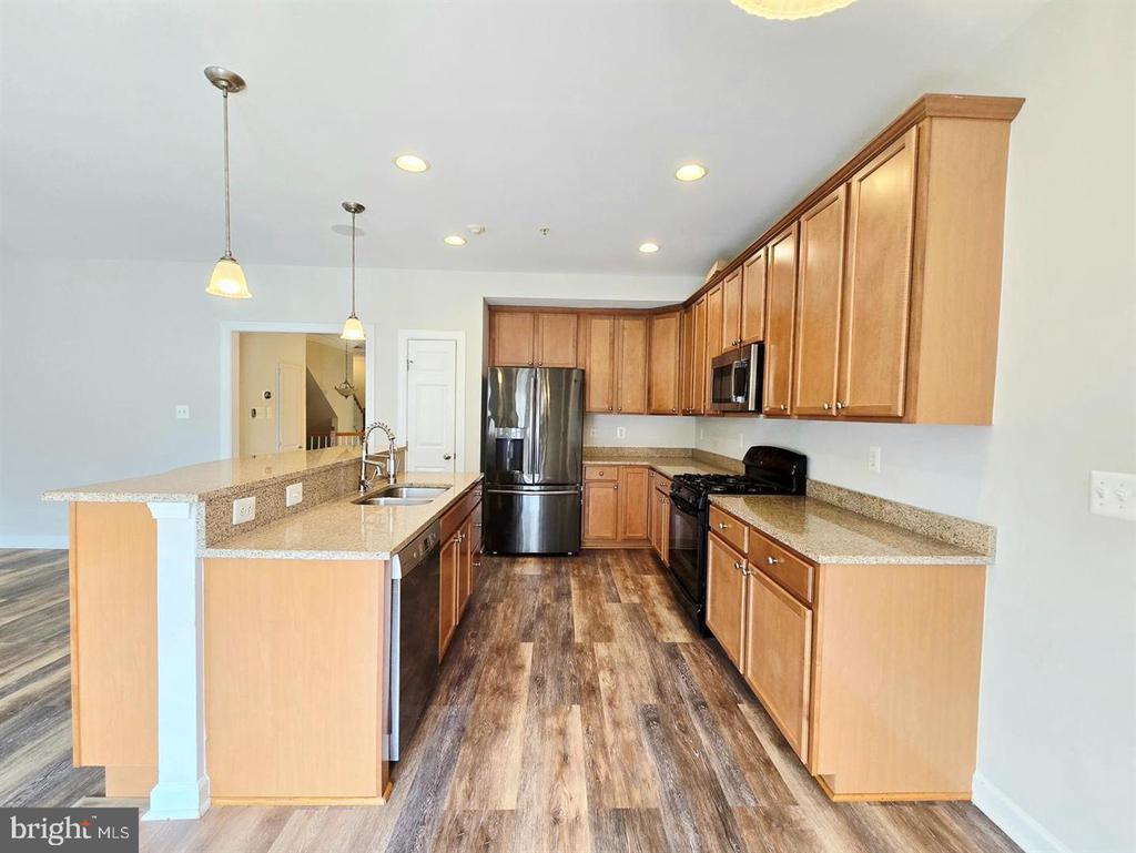 207 Community Center Ave #207, GAITHERSBURG