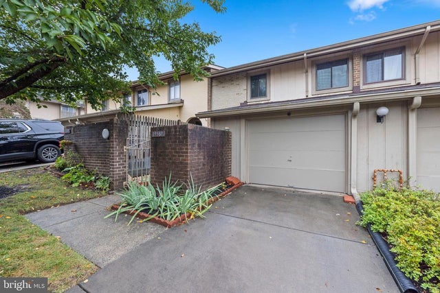 19587 Brassie Pl #8-d, Gaithersburg