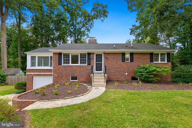 10601 Kinloch Rd, Silver Spring