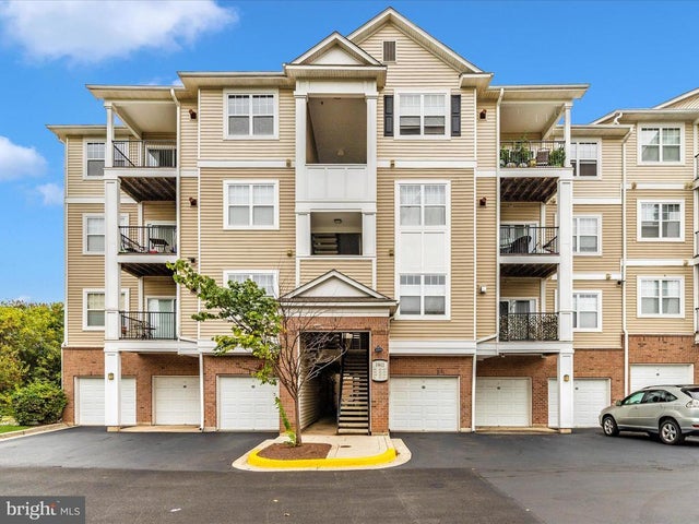 19611 Galway Bay Cir #401, Germantown