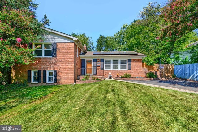 10708 Woodsdale Dr, Silver Spring