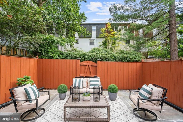 7822 Oracle Pl, Potomac