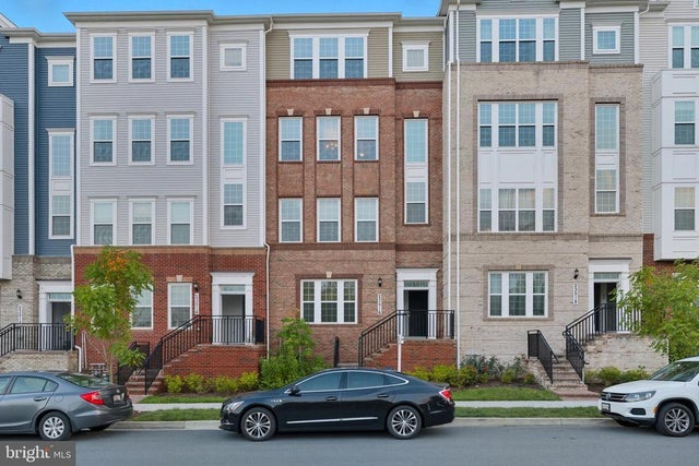 23516-h Overlook Park Dr #d8, Clarksburg