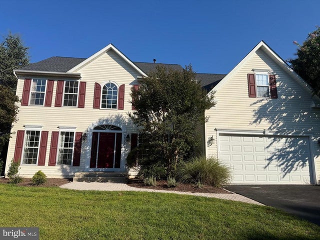 23601 White Peach Ct, Gaithersburg