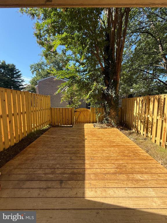 828 Quince Orchard Blvd #p-2, Gaithersburg