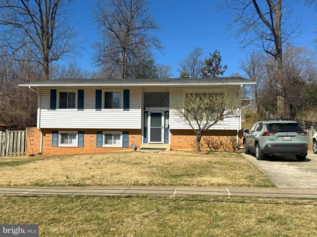 13710 Arctic Ave, Rockville