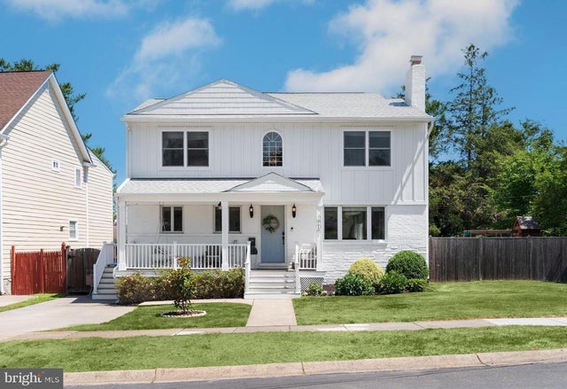 6401 Winnepeg Rd, Bethesda