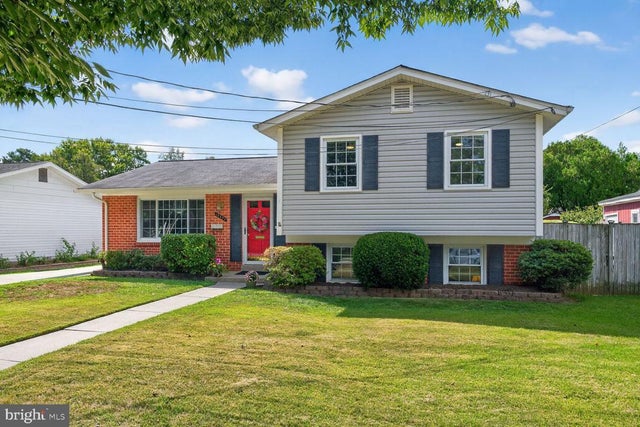 10523 Calumet Dr, Silver Spring