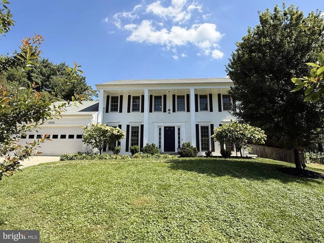 8805 Wandering Trail Dr, Potomac