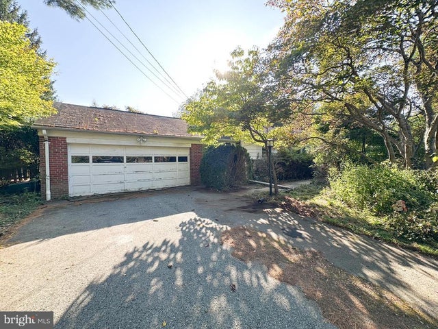 9223 Rosemont Dr, Gaithersburg