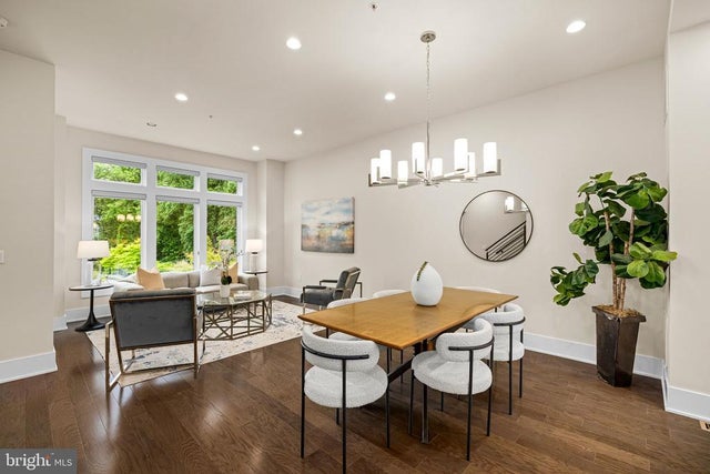 142 Winsome Cir, Bethesda