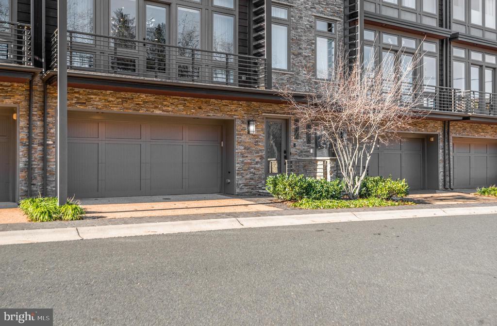 5117 Willet Bridge Rd, BETHESDA