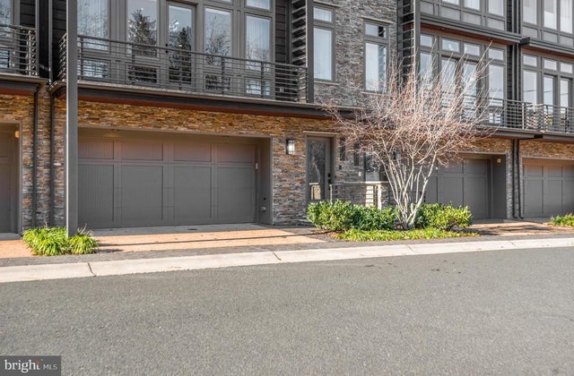 5117 Willet Bridge Rd, Bethesda