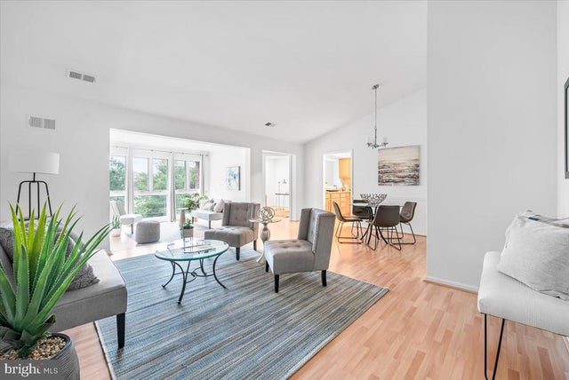 10717 Kings Riding Way #301, ROCKVILLE