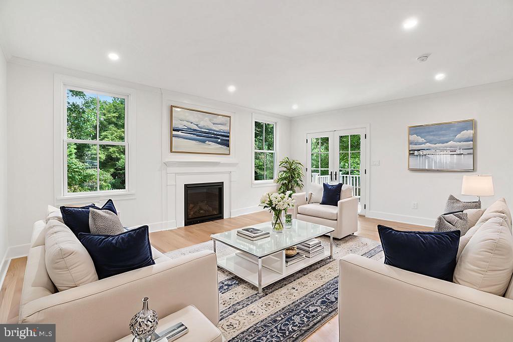 3705 Underwood St, CHEVY CHASE