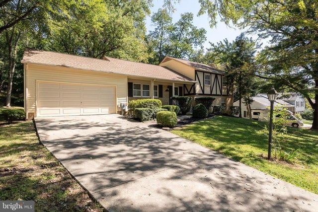 16413 Grande Vista Dr, Rockville