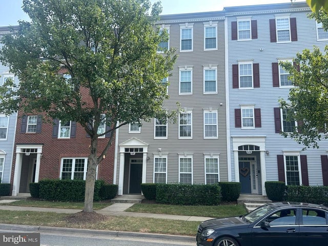 680 Orchard Ridge Dr #100, Gaithersburg