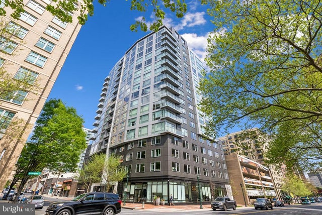 4960 Fairmont Ave #904, Bethesda