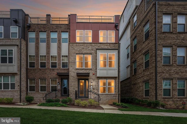 108 Salinger Dr, Gaithersburg