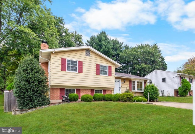 1008 Julian Pl, Rockville