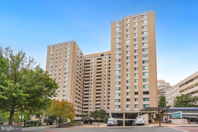 4601 N Park Ave #1019, Chevy Chase