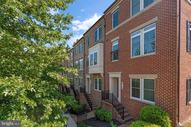 414 Hydrangea Pl, Gaithersburg