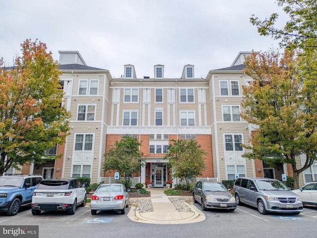 101 Watkins Pond Blvd #4-306, Rockville