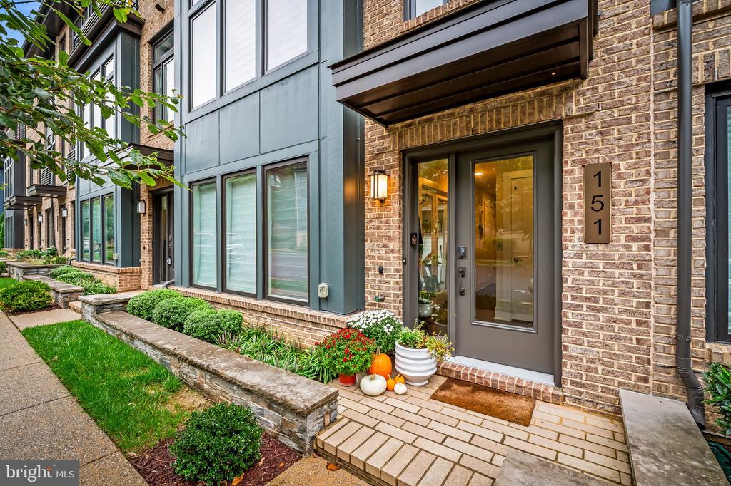 Photo of Listing #MDMC2199992