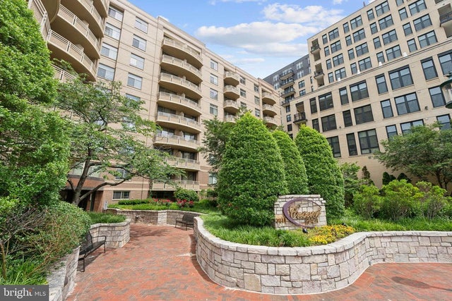 7111 Woodmont Ave #316, Bethesda