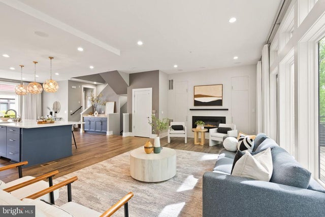 5404 Merriam St, Bethesda