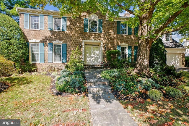 9537 Fox Hollow, Potomac