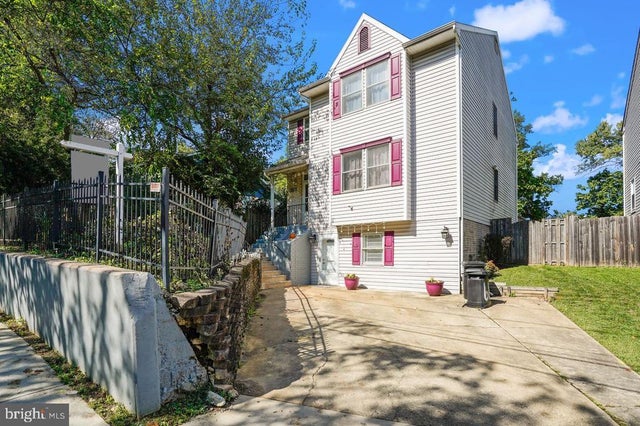 6418 Sligo Mill Rd, Takoma Park