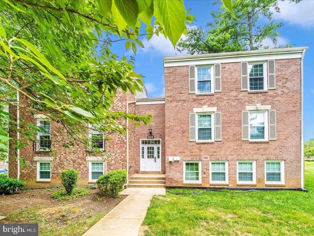 824 Quince Orchard Blvd #824-202, Gaithersburg