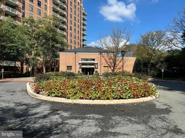 11700 Old Georgetown Rd #1202, North Bethesda
