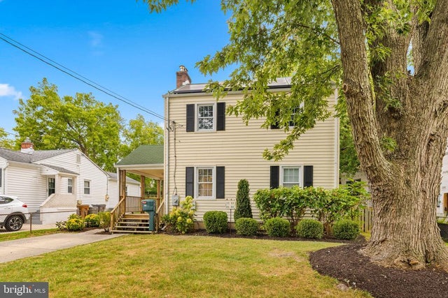 408 Denham Rd, Rockville