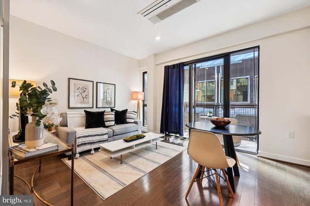 1320 Fenwick Ln #606, Silver Spring