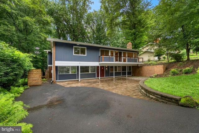 7614 Hamilton Spring Rd, Bethesda