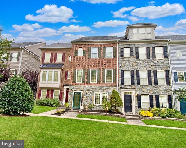 1011 Gaither Rd, Rockville