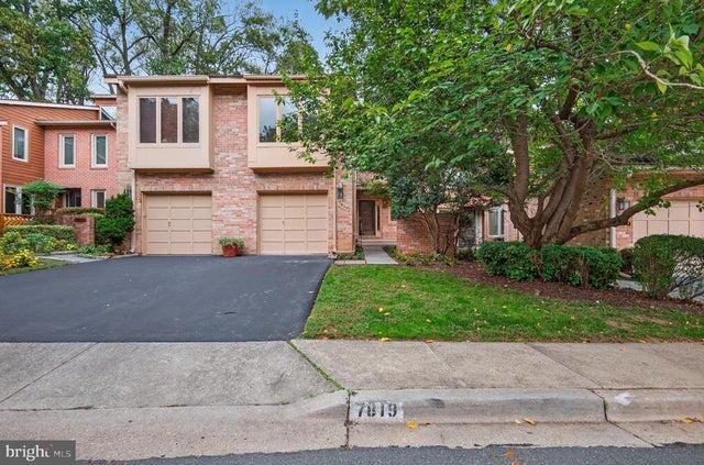7819 Whiterim Ter, Potomac
