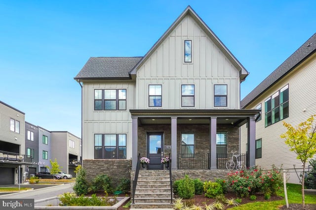 9739 Bluestar Ave, Bethesda