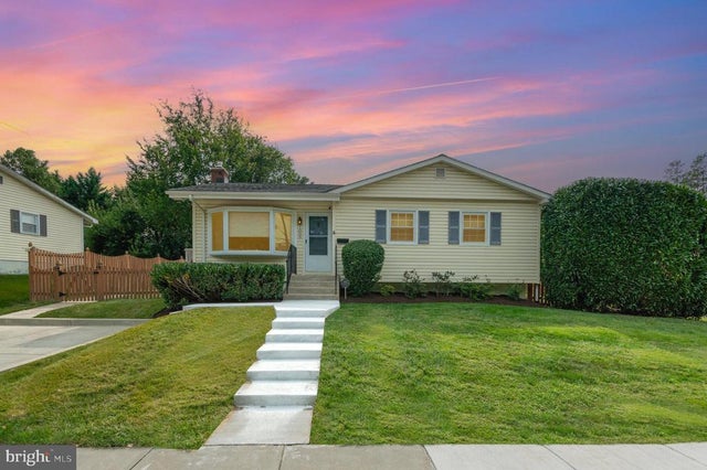 1009 Julian Pl, Rockville