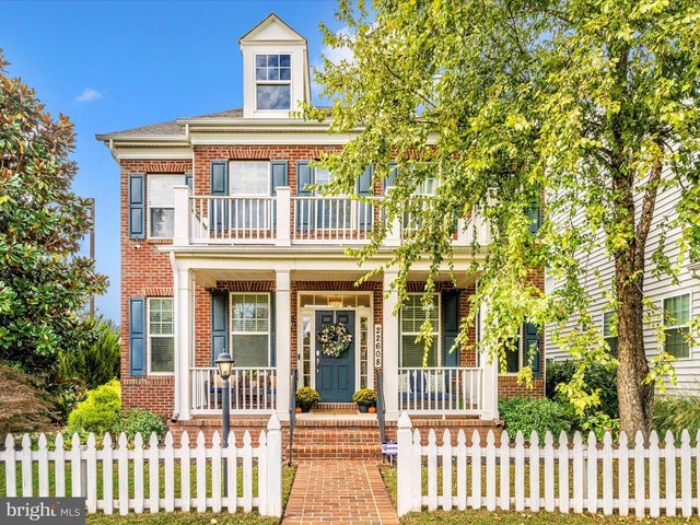 22608 Sweetspire Dr, Clarksburg