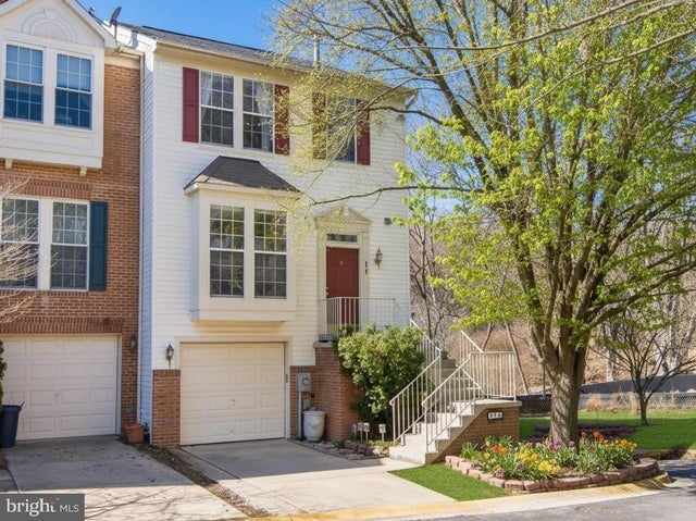 14 Rosebay Ct #407, Germantown