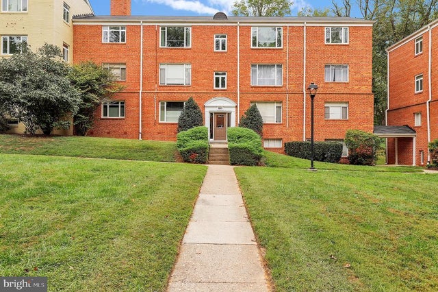 10411 Montrose Ave #301, Bethesda