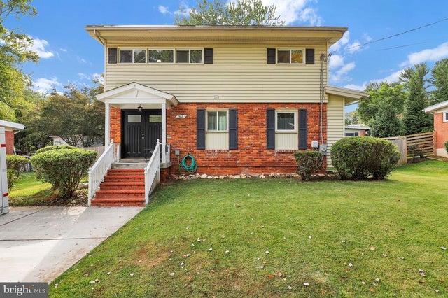 507 Linthicum St, Rockville