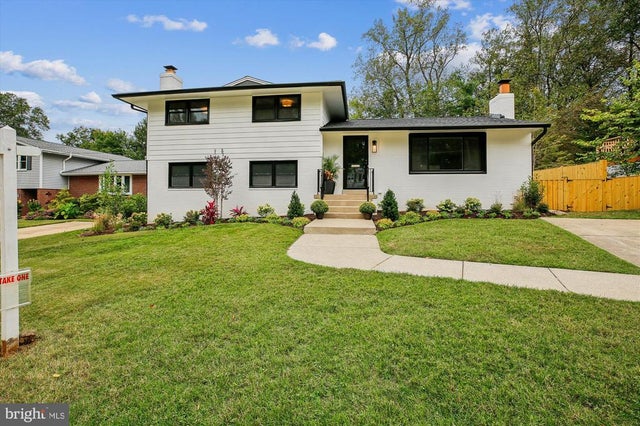 6405 Hollins Dr, Bethesda